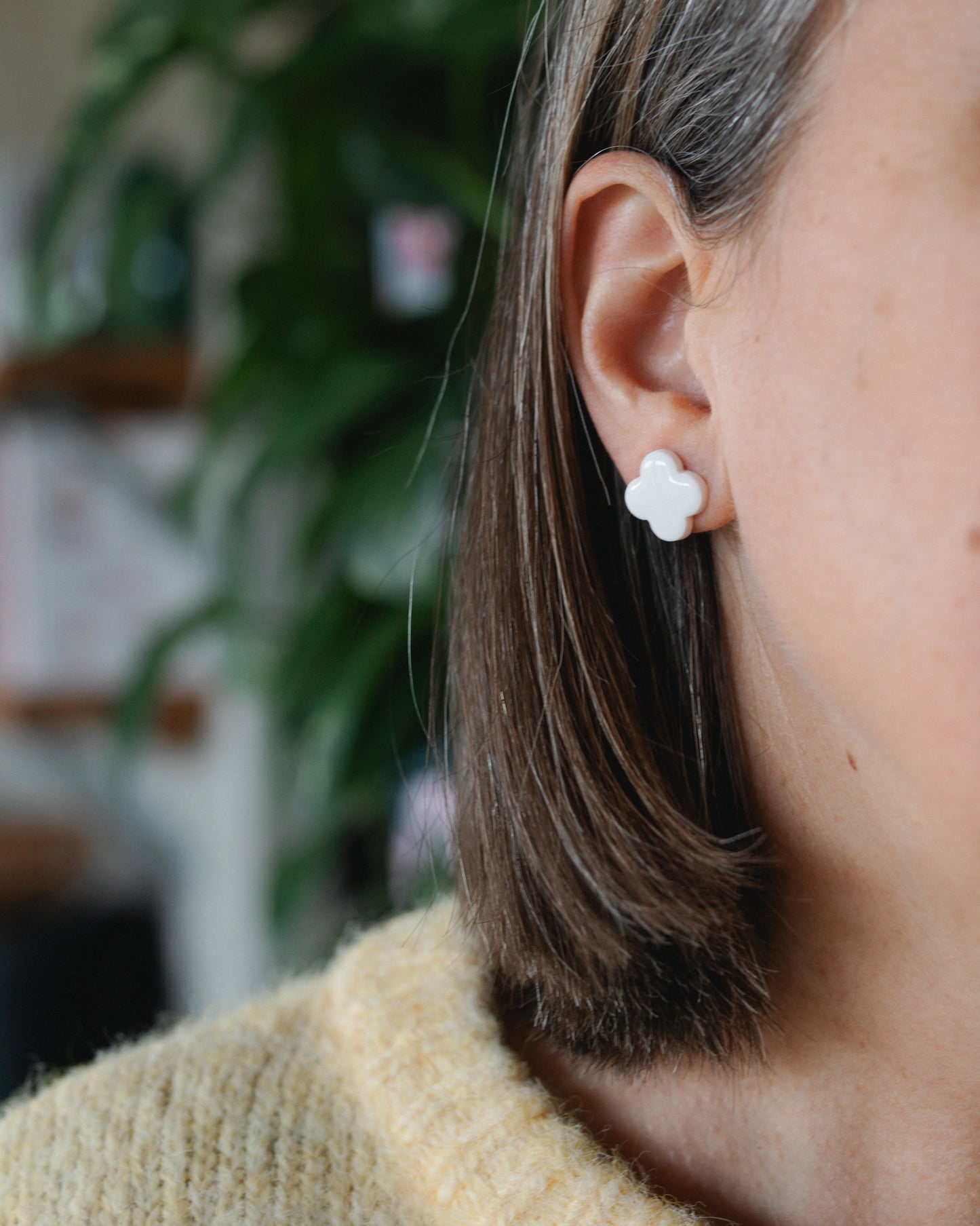 LOUISE STUDS - Porcelain